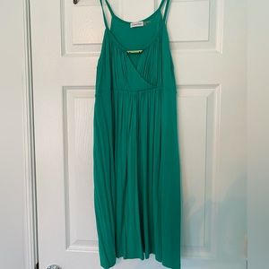 Calvin Klein green summer dress size 6 pleated keyhole front